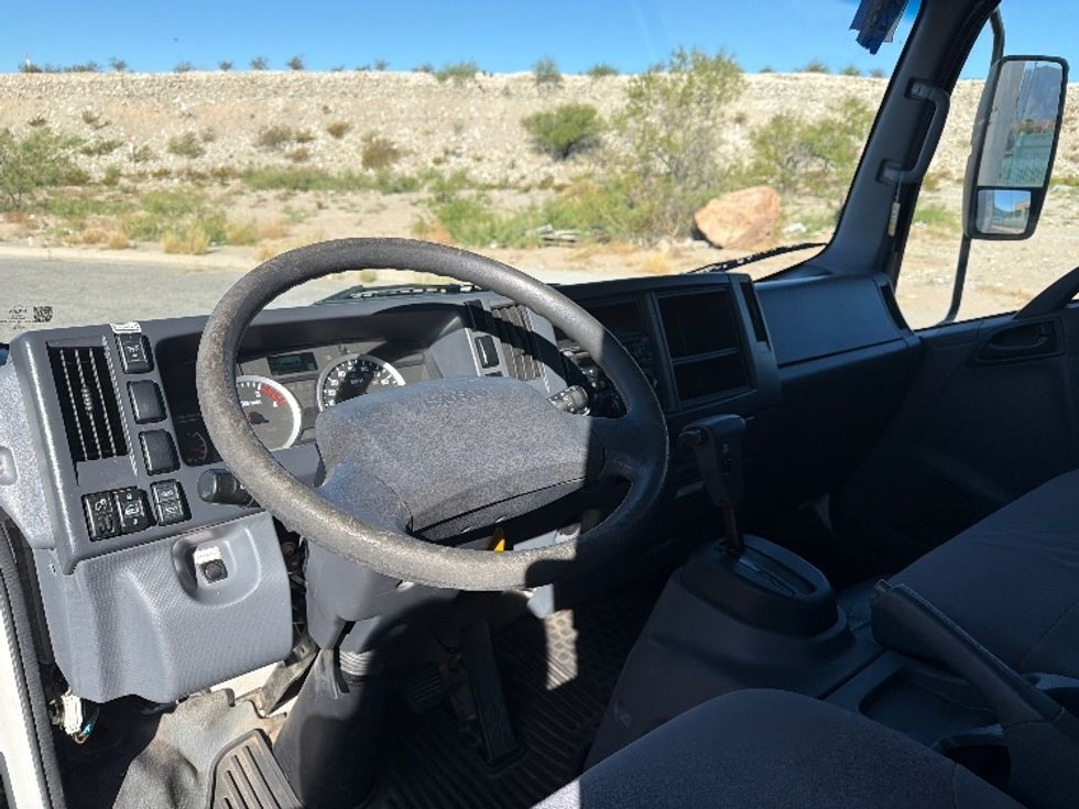 Light Duty Box Truck-Light and Medium Duty Trucks-Isuzu-2022-NPR-El Paso-TX-99,671\n\t\tmiles-$ 48,500 - Image 17