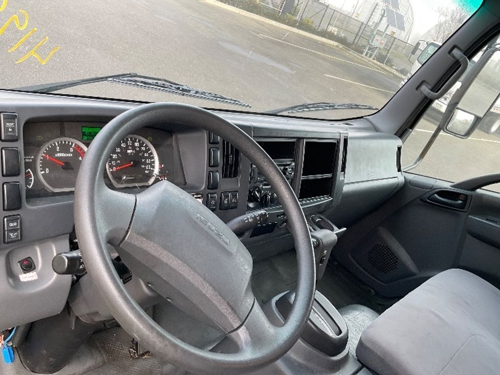Light Duty Box Truck-Light and Medium Duty Trucks-Isuzu-2022-NPR-Everett-WA-106,294\n\t\tmiles-$ 45,250 - Image 16
