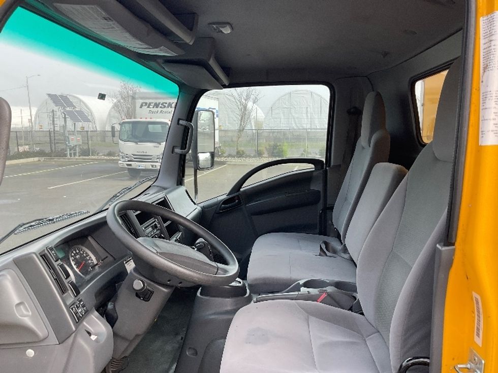 Light Duty Box Truck-Light and Medium Duty Trucks-Isuzu-2022-NPR-Everett-WA-106,294\n\t\tmiles-$ 45,250 - Image 18
