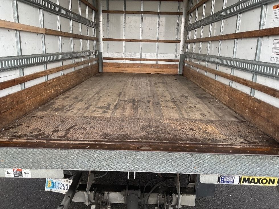 Light Duty Box Truck-Light and Medium Duty Trucks-Isuzu-2022-NPR-Everett-WA-106,294\n\t\tmiles-$ 45,250 - Image 9