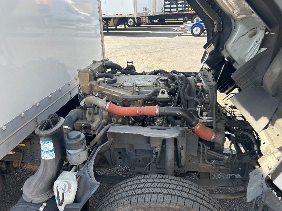 Light Duty Box Truck-Light and Medium Duty Trucks-Isuzu-2022-NPR-Fontana-CA-193,388\n\t\tmiles-$ 28,500 - Image 23