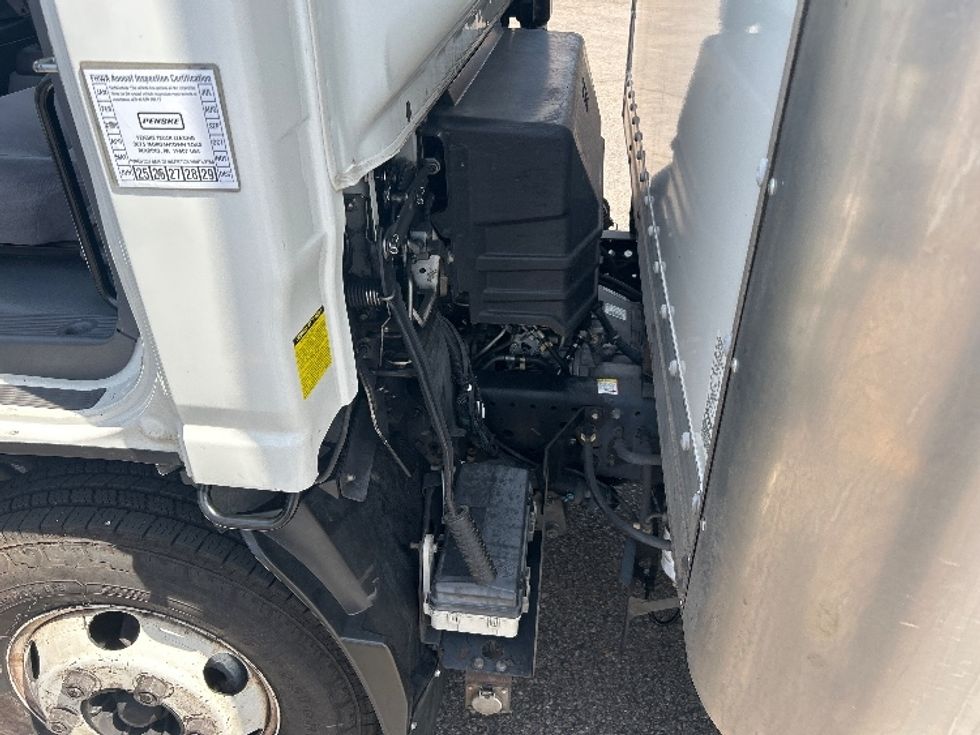 Light Duty Box Truck-Light and Medium Duty Trucks-Isuzu-2022-NPR-Fontana-CA-193,388\n\t\tmiles-$ 28,500 - Image 25