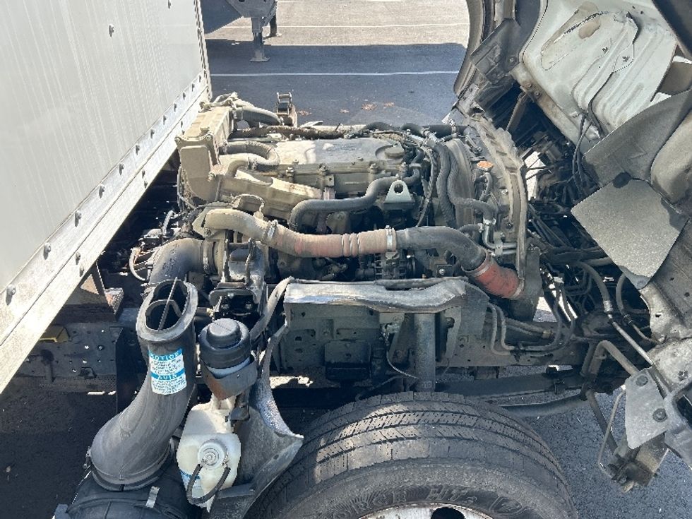 Light Duty Box Truck-Light and Medium Duty Trucks-Isuzu-2022-NPR-Fresno-CA-144,126\n\t\tmiles-$ 41,500 - Image 23