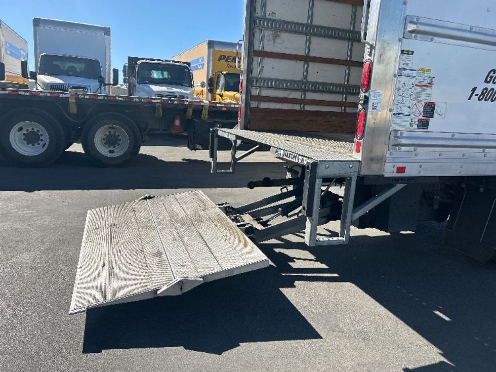 Light Duty Box Truck-Light and Medium Duty Trucks-Isuzu-2022-NPR-Fresno-CA-71,259\n\t\tmiles-$ 54,750 - Image 15
