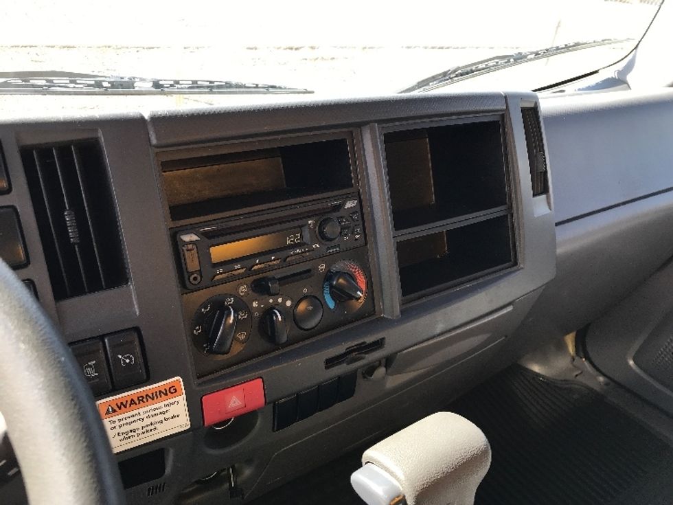 Light Duty Box Truck-Light and Medium Duty Trucks-Isuzu-2022-NPR-Grand Junction-CO-53,285\n\t\tmiles-$ 59,250 - Image 25