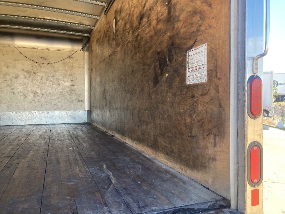 Light Duty Box Truck-Light and Medium Duty Trucks-Isuzu-2022-NPR-Grand Prairie-TX-228,637\n\t\tmiles-$ 29,000 - Image 12