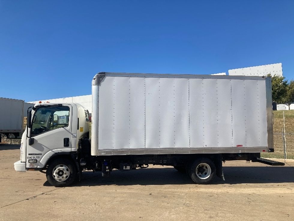 Light Duty Box Truck-Light and Medium Duty Trucks-Isuzu-2022-NPR-Grand Prairie-TX-228,637\n\t\tmiles-$ 29,000 - Image 4