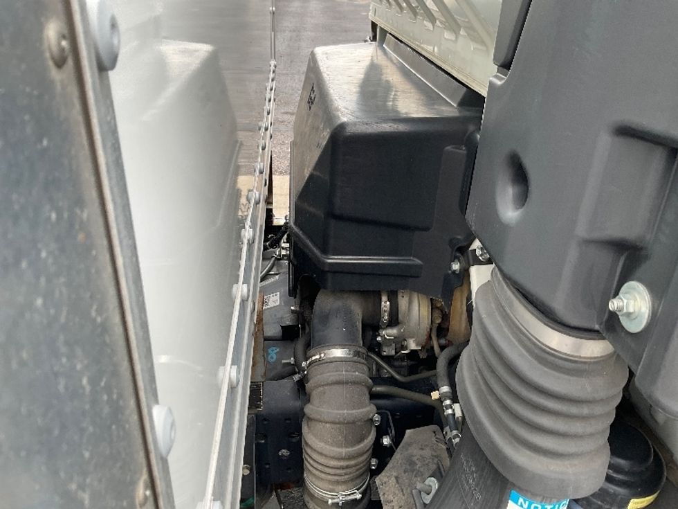 Light Duty Box Truck-Light and Medium Duty Trucks-Isuzu-2022-NPR-Greeley-CO-53,656\n\t\tmiles-$ 58,000 - Image 23