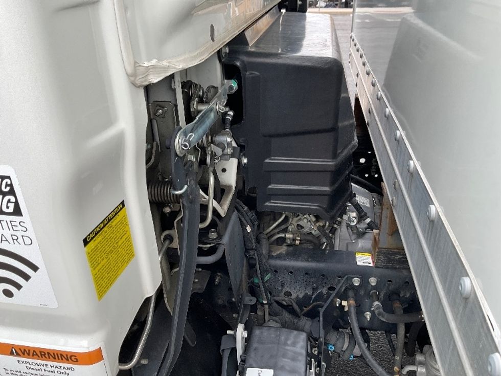 Light Duty Box Truck-Light and Medium Duty Trucks-Isuzu-2022-NPR-Greeley-CO-53,656\n\t\tmiles-$ 58,000 - Image 24