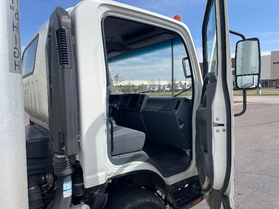 Light Duty Box Truck-Light and Medium Duty Trucks-Isuzu-2022-NPR-Greeley-CO-63,225\n\t\tmiles-$ 54,250 - Image 19