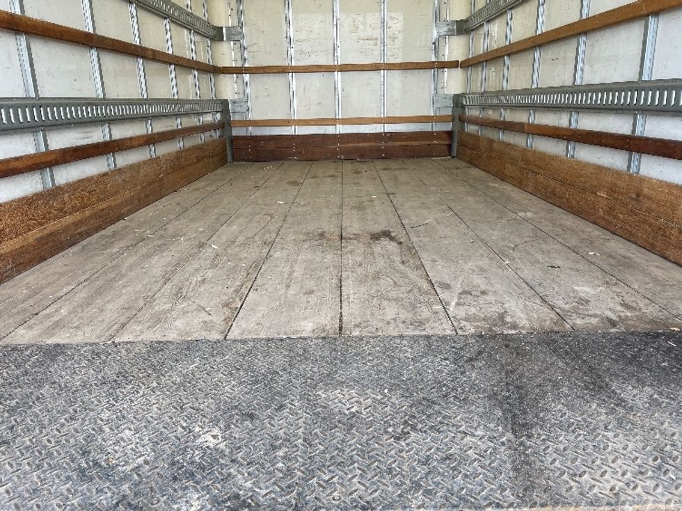 Light Duty Box Truck-Light and Medium Duty Trucks-Isuzu-2022-NPR-Greeley-CO-63,225\n\t\tmiles-$ 54,250 - Image 9