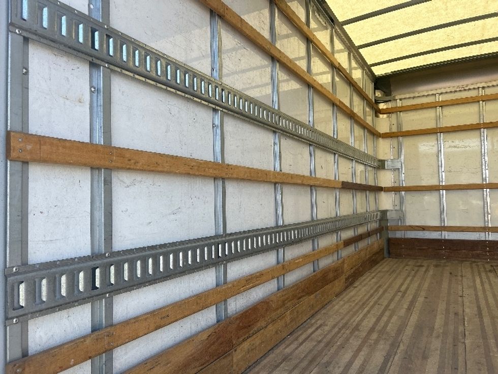 Light Duty Box Truck-Light and Medium Duty Trucks-Isuzu-2022-NPR-Greeley-CO-68,791\n\t\tmiles-$ 53,750 - Image 10