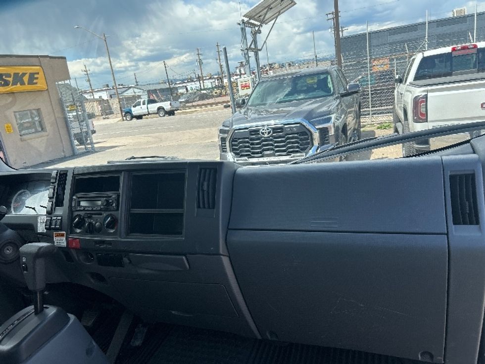 Light Duty Box Truck-Light and Medium Duty Trucks-Isuzu-2022-NPR-Greeley-CO-68,791\n\t\tmiles-$ 53,750 - Image 19