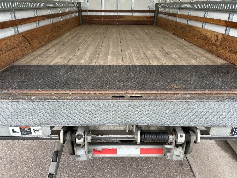 Light Duty Box Truck-Light and Medium Duty Trucks-Isuzu-2022-NPR-Greeley-CO-70,342\n\t\tmiles-$ 52,750 - Image 10