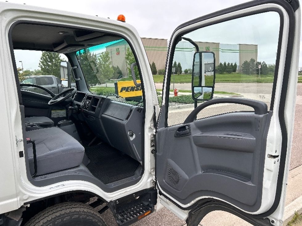 Light Duty Box Truck-Light and Medium Duty Trucks-Isuzu-2022-NPR-Greeley-CO-70,342\n\t\tmiles-$ 52,750 - Image 20