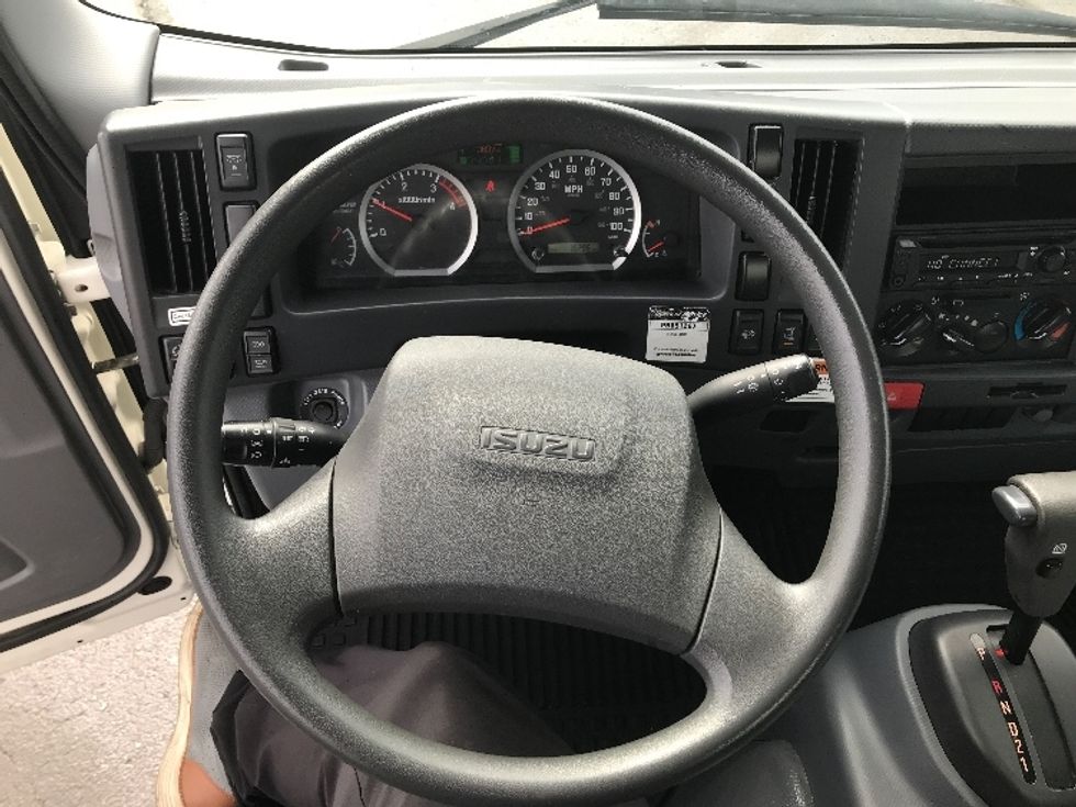 Light Duty Box Truck-Light and Medium Duty Trucks-Isuzu-2022-NPR-Greeley-CO-76,346\n\t\tmiles-$ 55,250 - Image 18