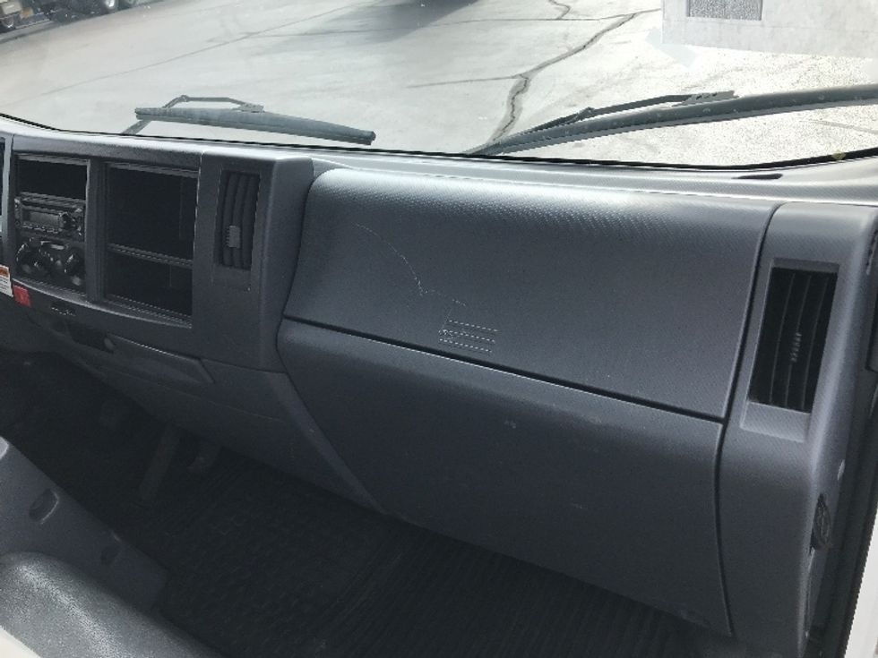 Light Duty Box Truck-Light and Medium Duty Trucks-Isuzu-2022-NPR-Greeley-CO-81,347\n\t\tmiles-$ 51,500 - Image 21