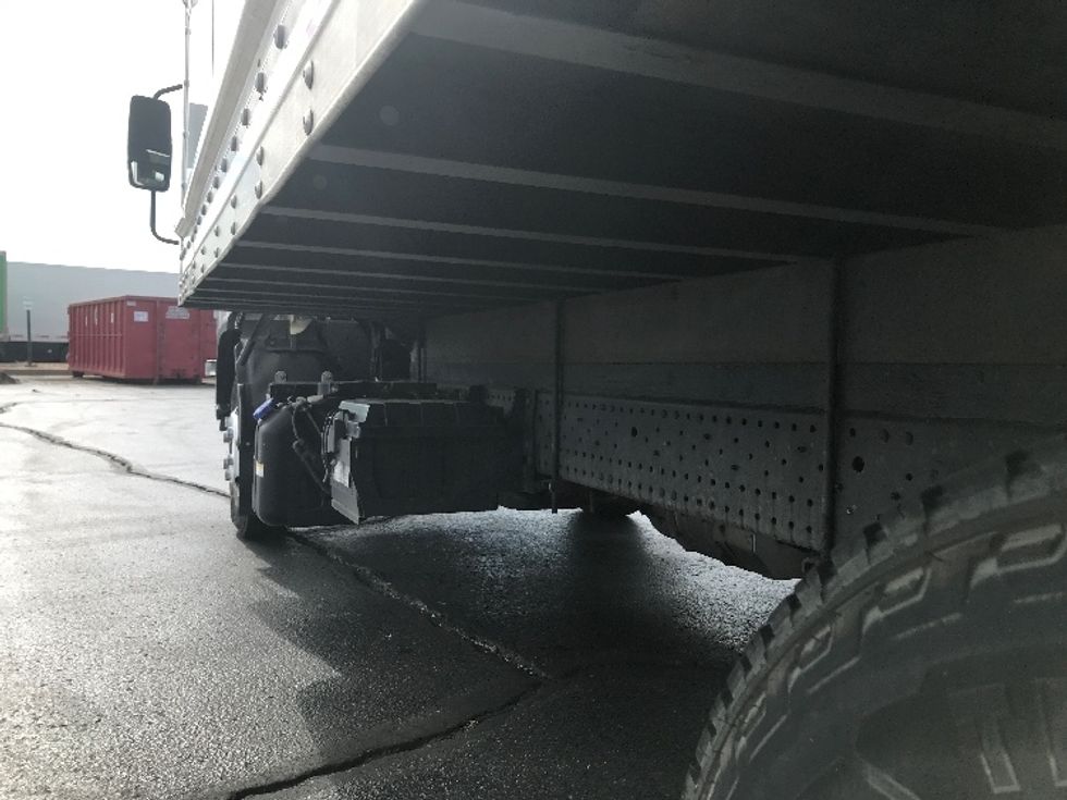 Light Duty Box Truck-Light and Medium Duty Trucks-Isuzu-2022-NPR-Greeley-CO-81,347\n\t\tmiles-$ 51,500 - Image 5