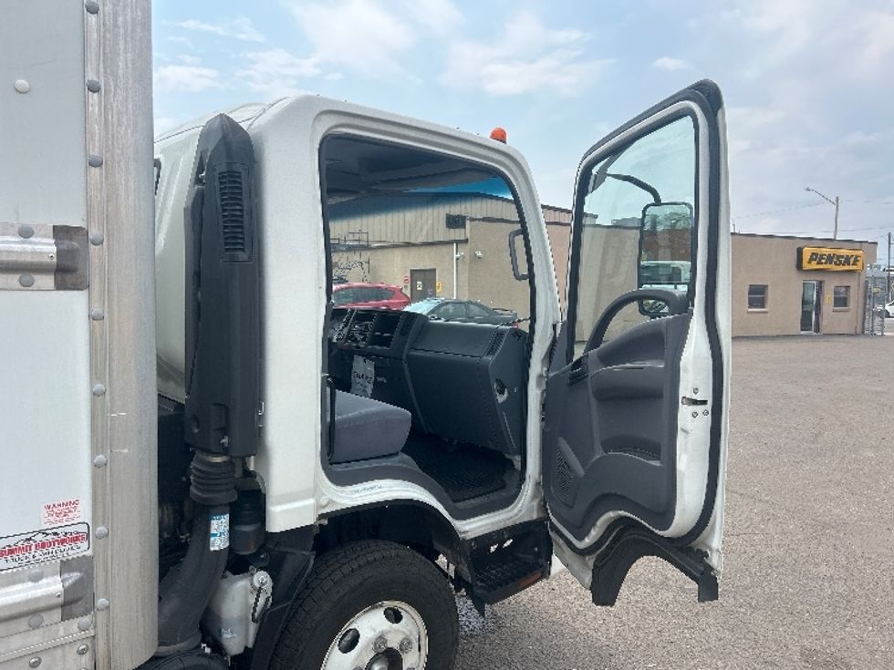 Light Duty Box Truck-Light and Medium Duty Trucks-Isuzu-2022-NPR-Greeley-CO-81,942\n\t\tmiles-$ 51,750 - Image 16