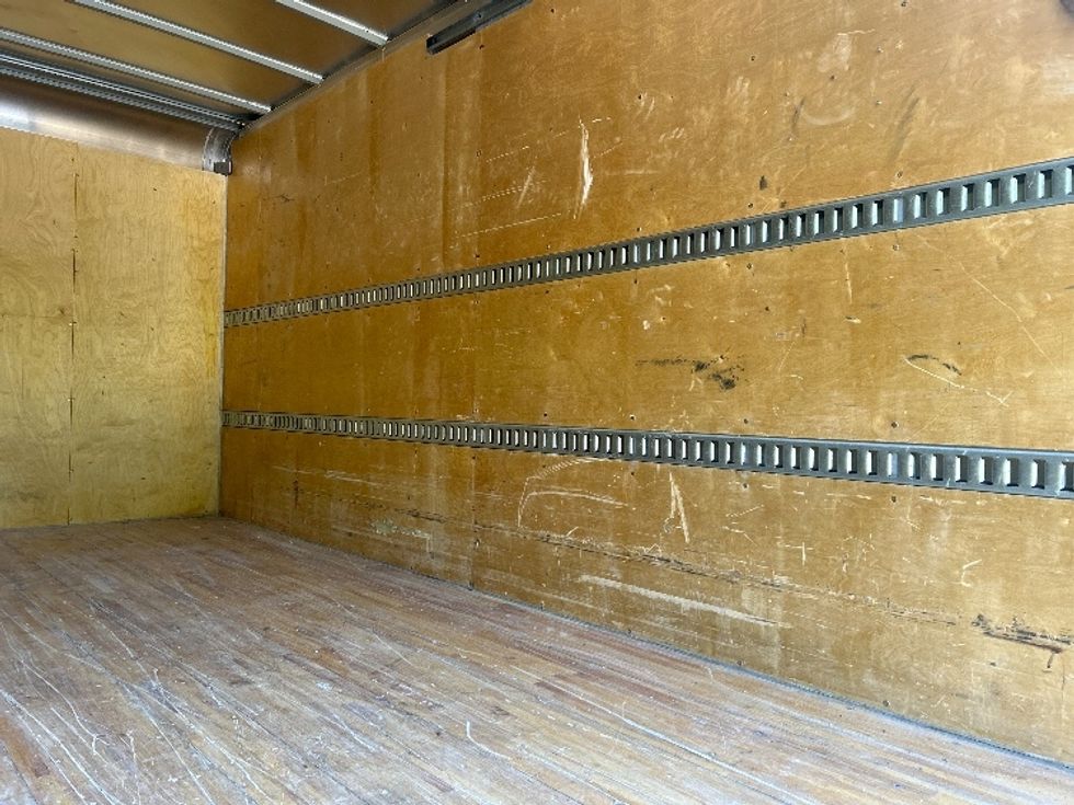Light Duty Box Truck-Light and Medium Duty Trucks-Isuzu-2022-NPR-Greensboro-NC-83,251\n\t\tmiles-$ 47,250 - Image 11