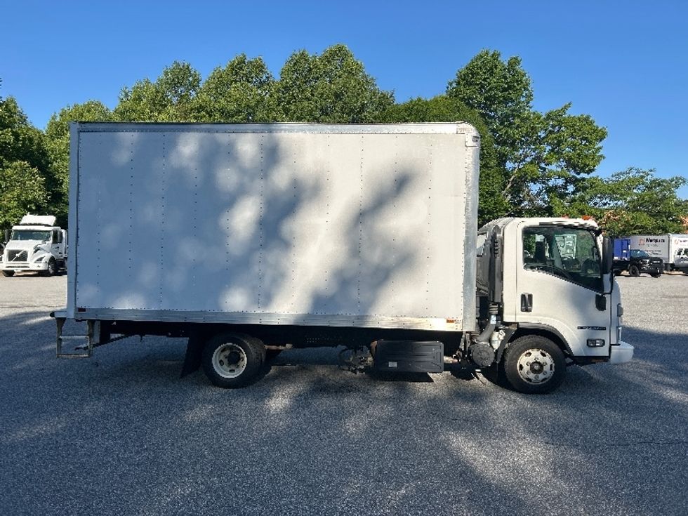 Light Duty Box Truck-Light and Medium Duty Trucks-Isuzu-2022-NPR-Greensboro-NC-83,251\n\t\tmiles-$ 47,250 - Image 14