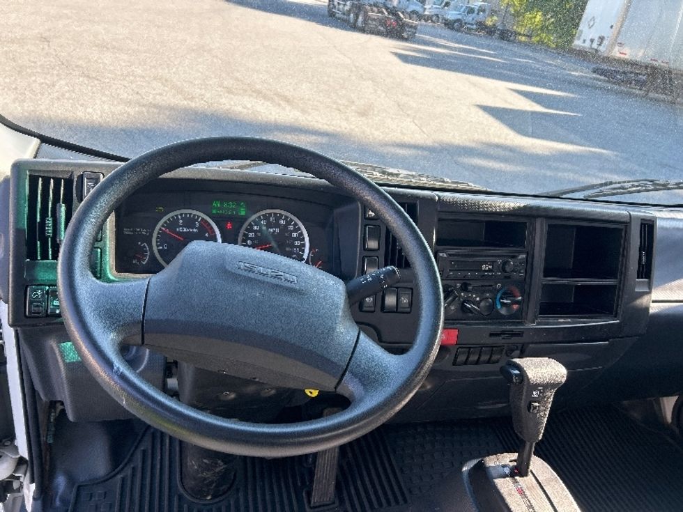 Light Duty Box Truck-Light and Medium Duty Trucks-Isuzu-2022-NPR-Greensboro-NC-83,251\n\t\tmiles-$ 47,250 - Image 17
