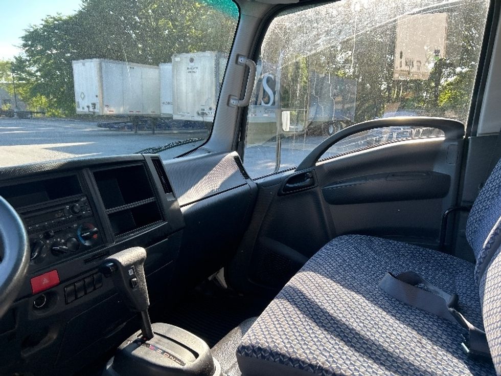 Light Duty Box Truck-Light and Medium Duty Trucks-Isuzu-2022-NPR-Greensboro-NC-83,251\n\t\tmiles-$ 47,250 - Image 18