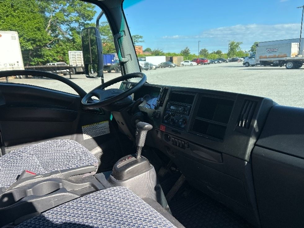 Light Duty Box Truck-Light and Medium Duty Trucks-Isuzu-2022-NPR-Greensboro-NC-83,251\n\t\tmiles-$ 47,250 - Image 21