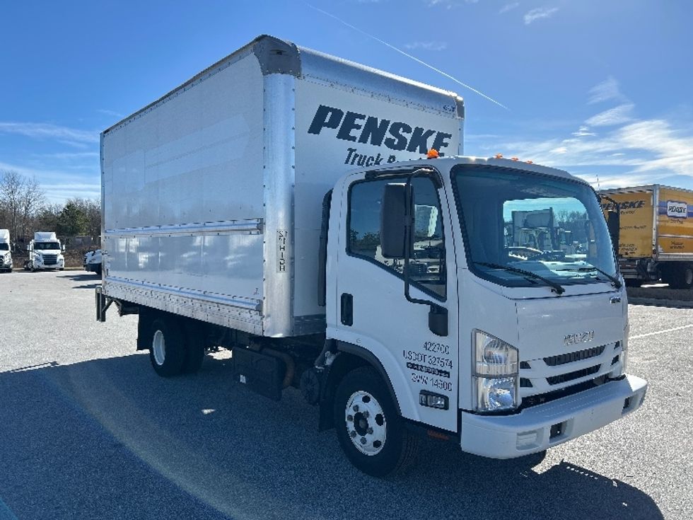 Light Duty Box Truck-Light and Medium Duty Trucks-Isuzu-2022-NPR-Greenville-SC-140,440\n\t\tmiles-$ 39,250 - Image 1