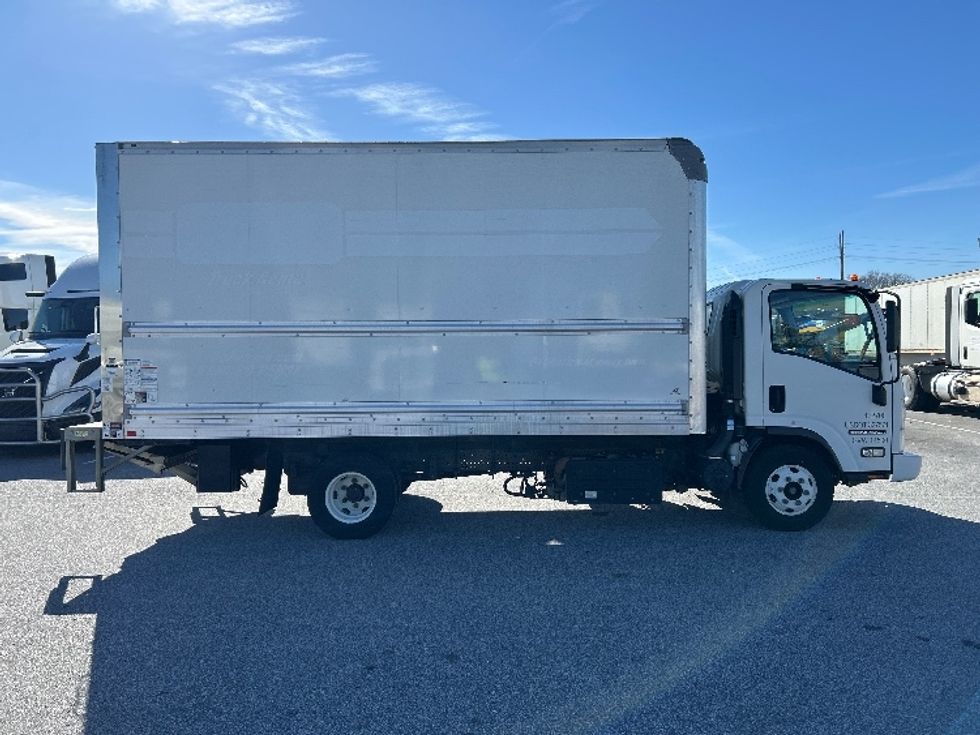 Light Duty Box Truck-Light and Medium Duty Trucks-Isuzu-2022-NPR-Greenville-SC-140,440\n\t\tmiles-$ 39,250 - Image 15