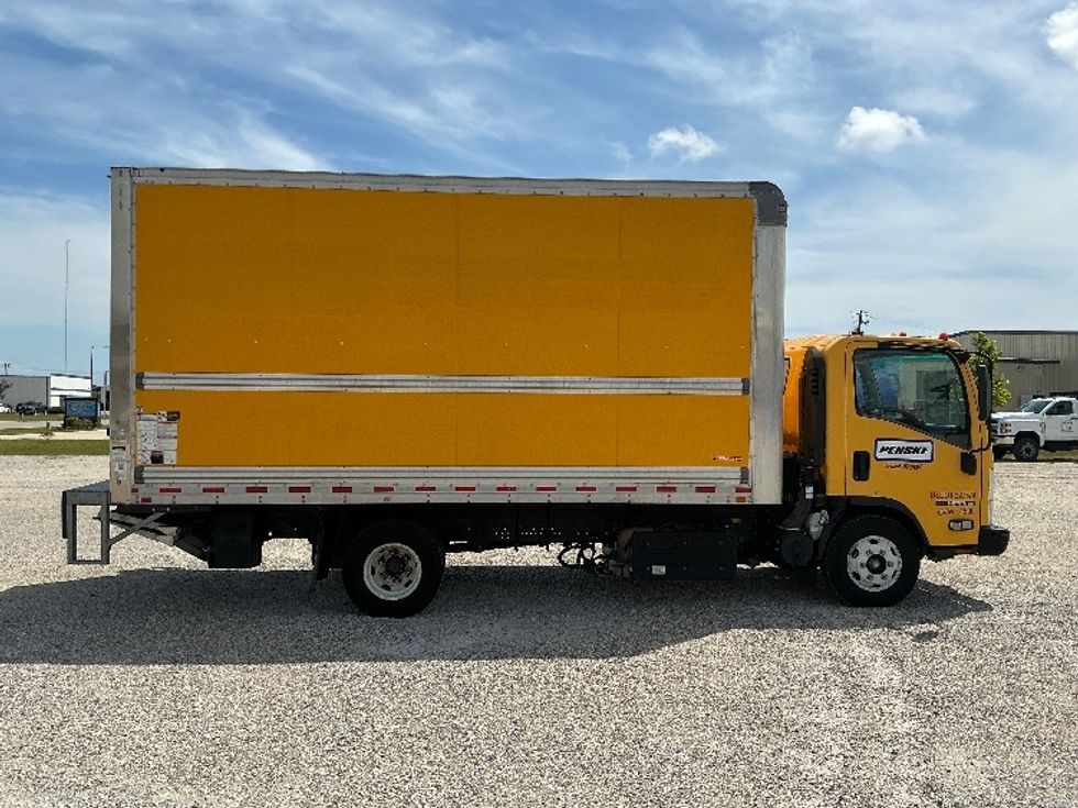 Light Duty Box Truck-Light and Medium Duty Trucks-Isuzu-2022-NPR-Gulfport-MS-96,346\n\t\tmiles-$ 44,750 - Image 15