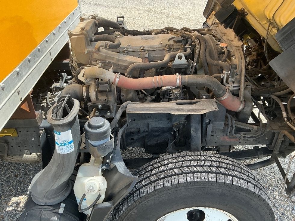 Light Duty Box Truck-Light and Medium Duty Trucks-Isuzu-2022-NPR-Gulfport-MS-96,346\n\t\tmiles-$ 44,750 - Image 23