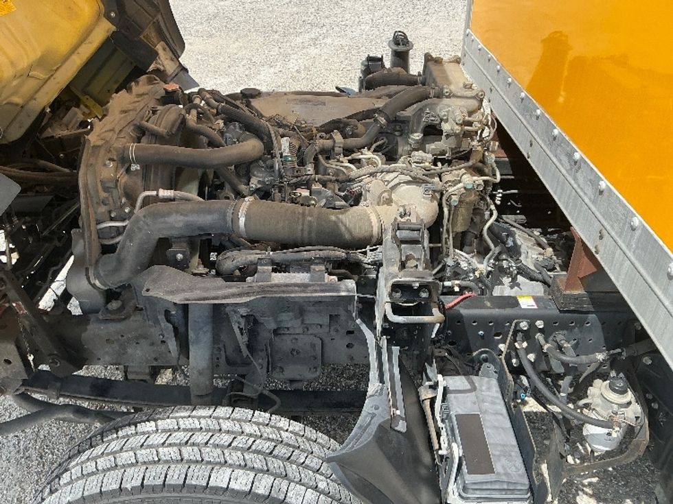 Light Duty Box Truck-Light and Medium Duty Trucks-Isuzu-2022-NPR-Gulfport-MS-96,346\n\t\tmiles-$ 44,750 - Image 24