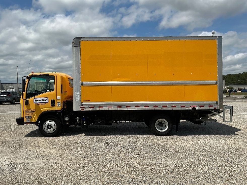 Light Duty Box Truck-Light and Medium Duty Trucks-Isuzu-2022-NPR-Gulfport-MS-96,346\n\t\tmiles-$ 44,750 - Image 4
