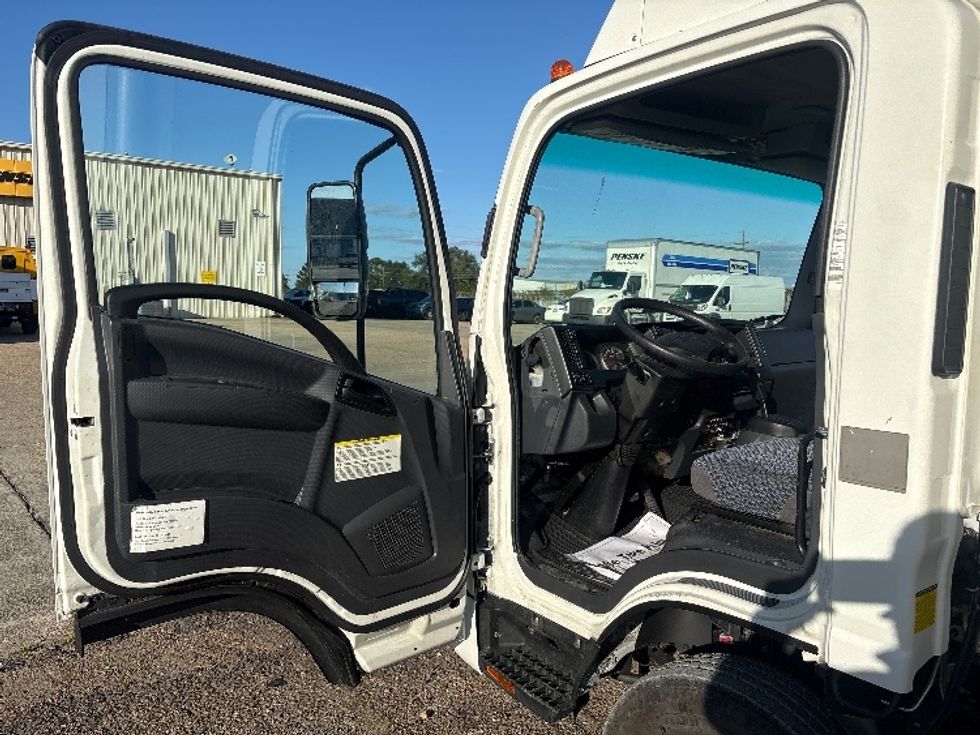 Light Duty Box Truck-Light and Medium Duty Trucks-Isuzu-2022-NPR-Hammond-LA-223,826\n\t\tmiles-$ 27,500 - Image 15