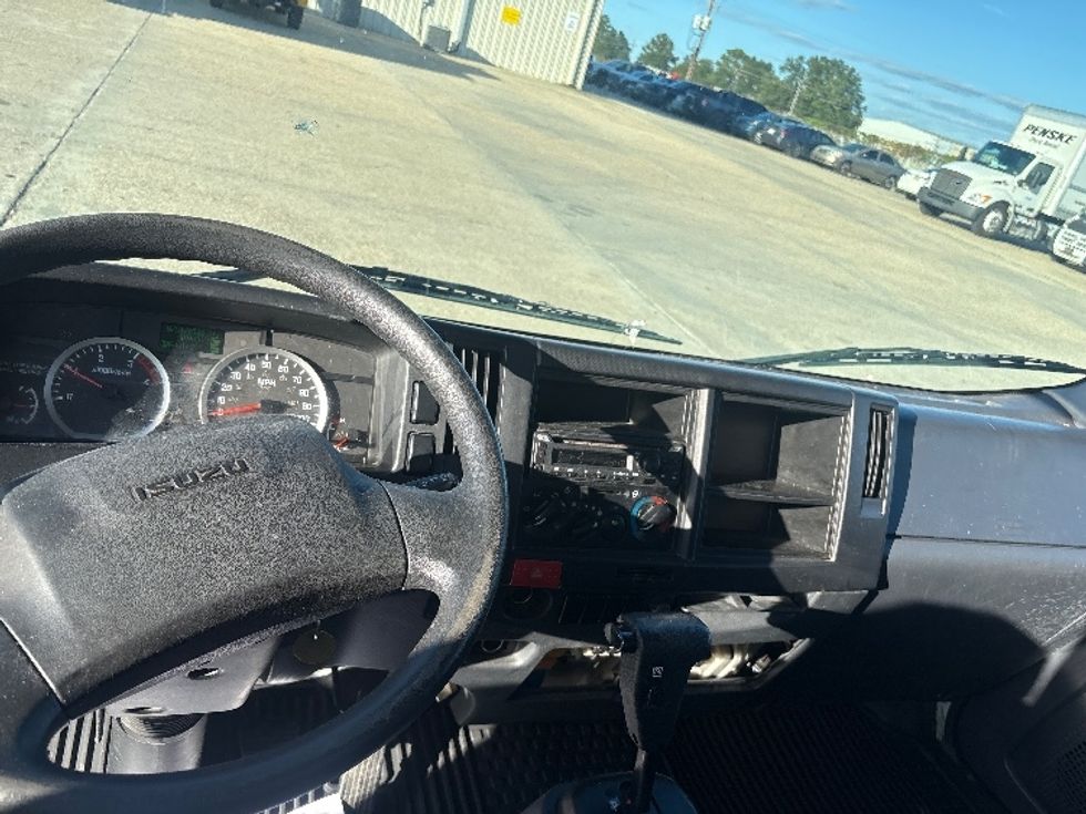 Light Duty Box Truck-Light and Medium Duty Trucks-Isuzu-2022-NPR-Hammond-LA-223,826\n\t\tmiles-$ 27,500 - Image 17