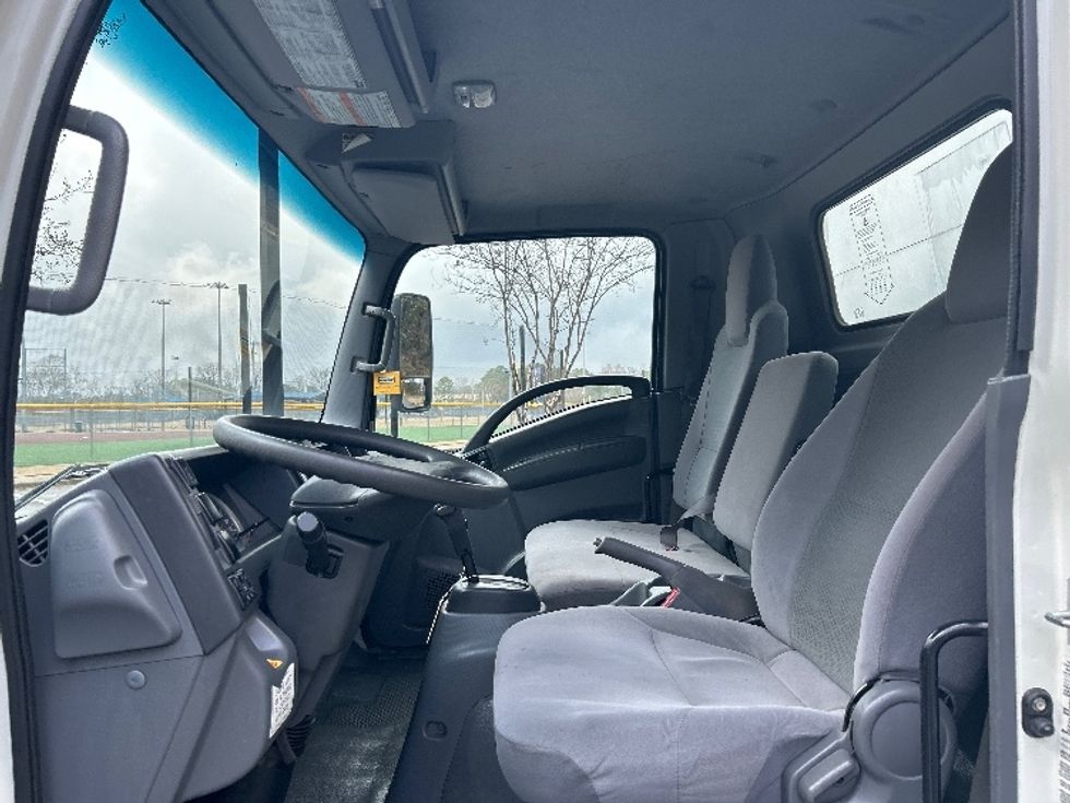 Light Duty Box Truck-Light and Medium Duty Trucks-Isuzu-2022-NPR-Homewood-AL-115,663\n\t\tmiles-$ 44,000 - Image 20