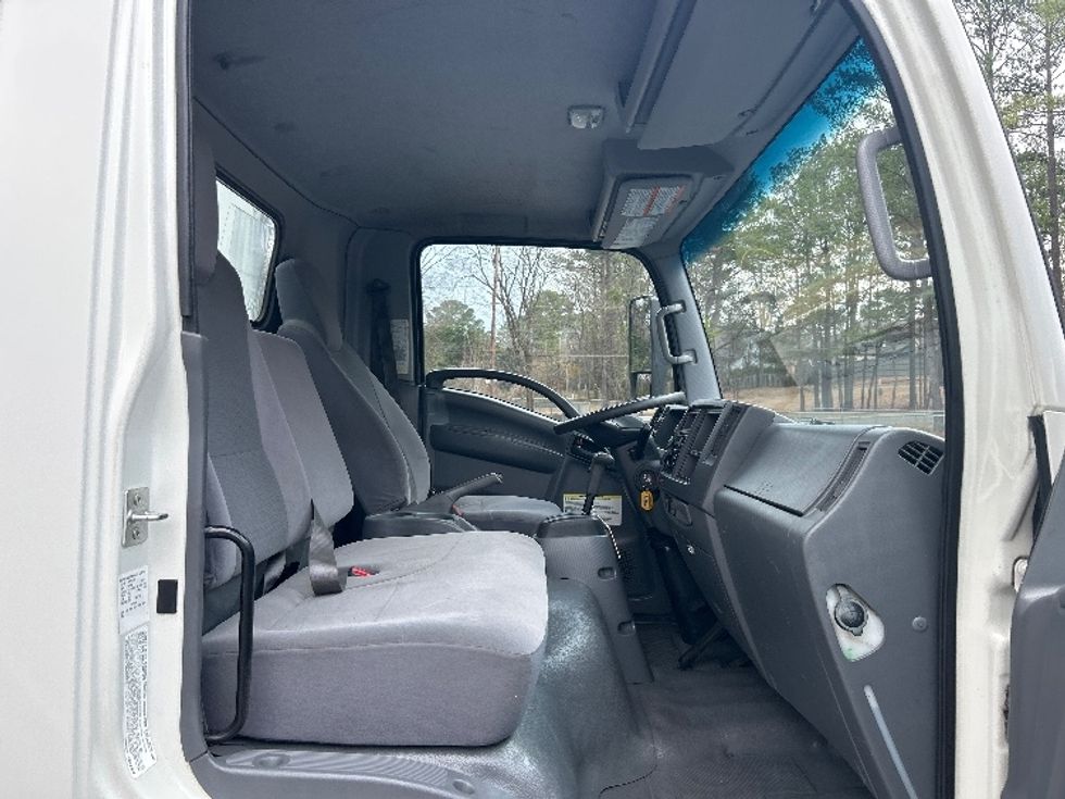 Light Duty Box Truck-Light and Medium Duty Trucks-Isuzu-2022-NPR-Homewood-AL-115,663\n\t\tmiles-$ 44,000 - Image 22