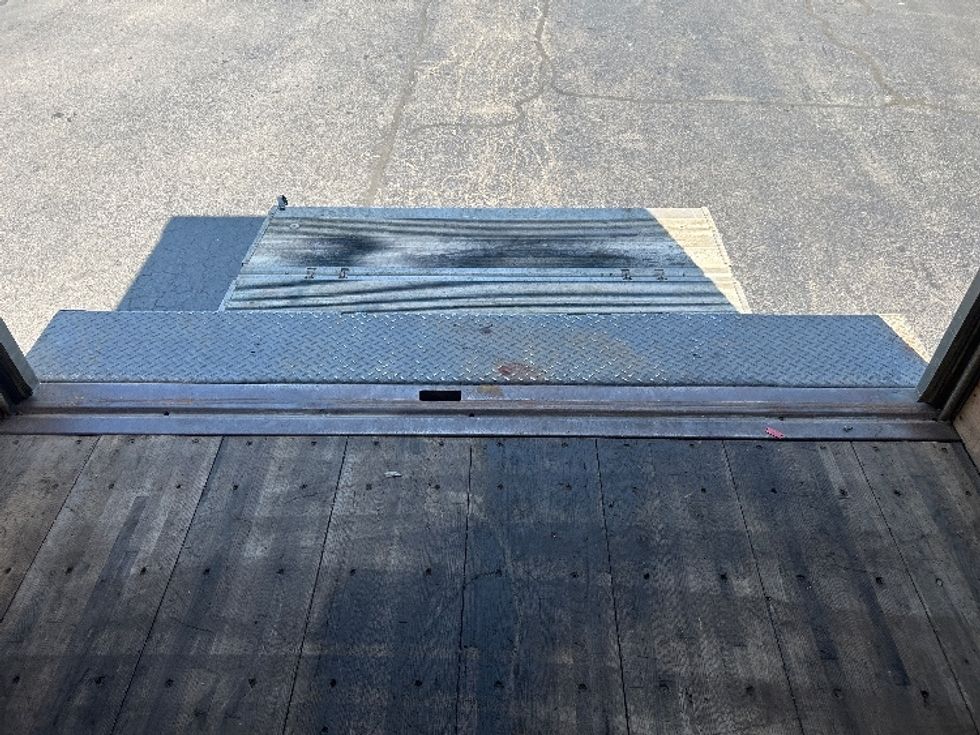 Light Duty Box Truck-Light and Medium Duty Trucks-Isuzu-2022-NPR-Jessup-PA-225,821\n\t\tmiles-$ 27,500 - Image 10