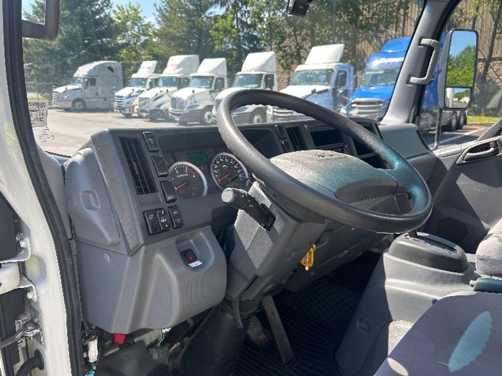 Light Duty Box Truck-Light and Medium Duty Trucks-Isuzu-2022-NPR-Jessup-PA-225,821\n\t\tmiles-$ 27,500 - Image 17