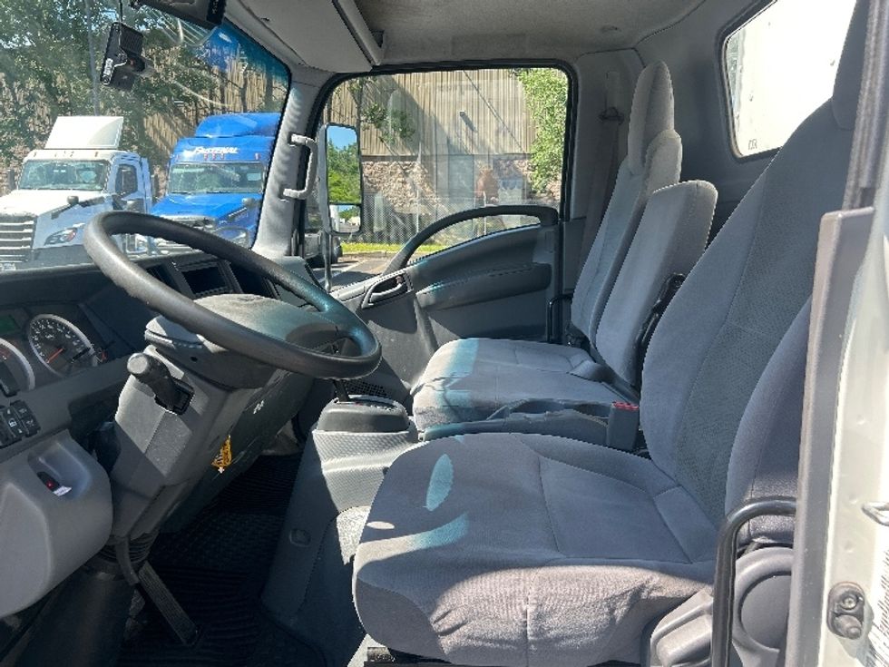 Light Duty Box Truck-Light and Medium Duty Trucks-Isuzu-2022-NPR-Jessup-PA-225,821\n\t\tmiles-$ 27,500 - Image 19