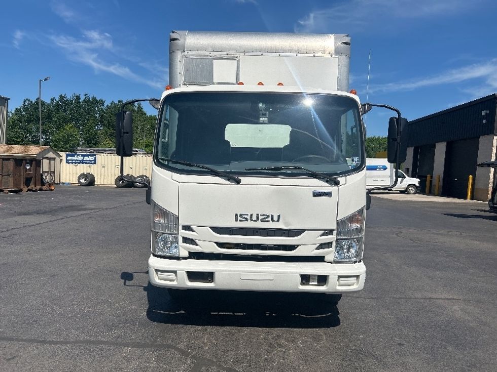 Light Duty Box Truck-Light and Medium Duty Trucks-Isuzu-2022-NPR-Jessup-PA-225,821\n\t\tmiles-$ 27,500 - Image 2
