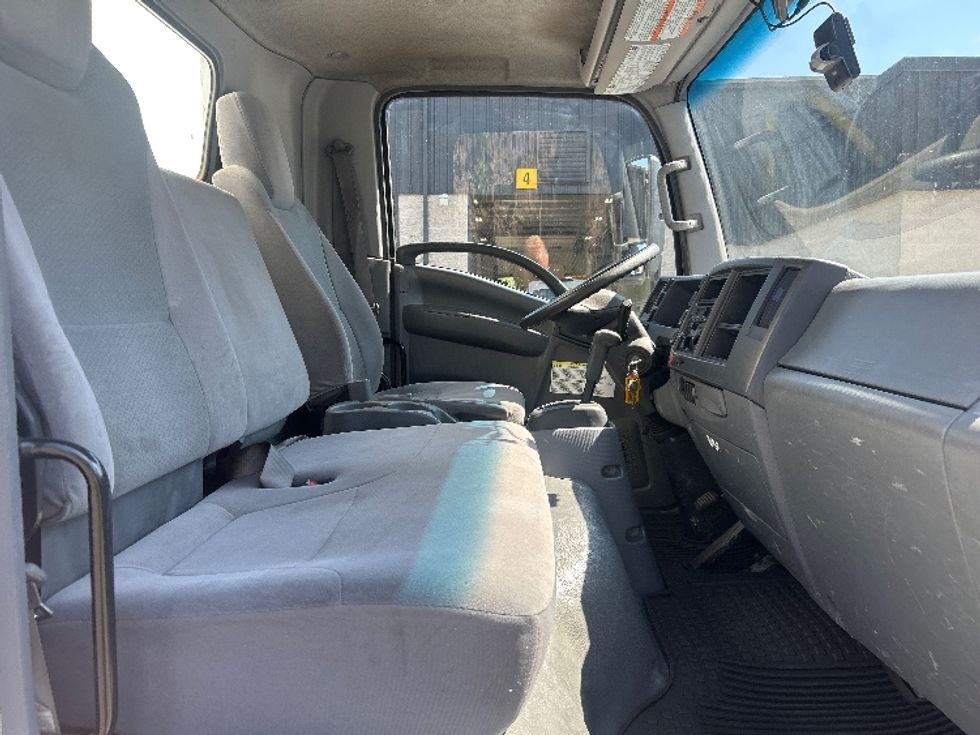 Light Duty Box Truck-Light and Medium Duty Trucks-Isuzu-2022-NPR-Jessup-PA-225,821\n\t\tmiles-$ 27,500 - Image 22