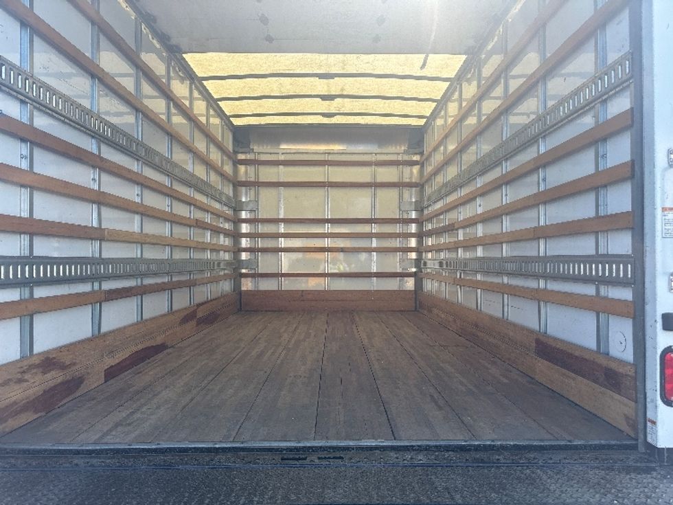 Light Duty Box Truck-Light and Medium Duty Trucks-Isuzu-2022-NPR-Kent-WA-54,927\n\t\tmiles-$ 53,750 - Image 10