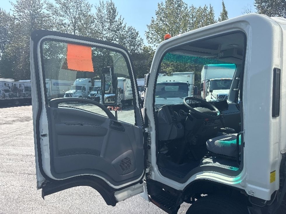 Light Duty Box Truck-Light and Medium Duty Trucks-Isuzu-2022-NPR-Kent-WA-54,927\n\t\tmiles-$ 53,750 - Image 16