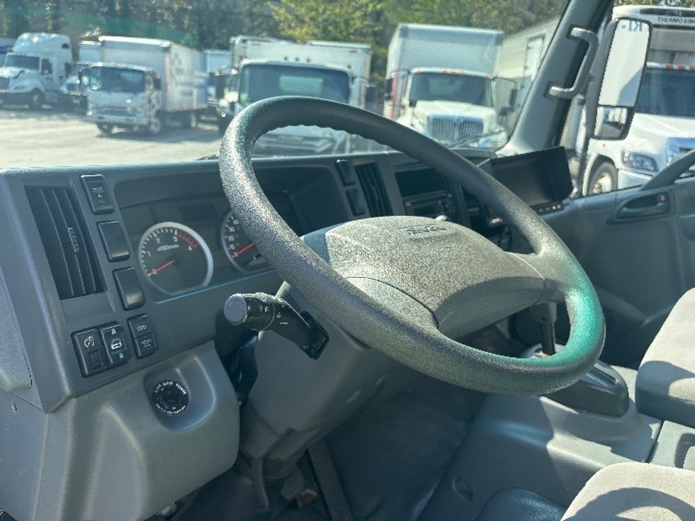Light Duty Box Truck-Light and Medium Duty Trucks-Isuzu-2022-NPR-Kent-WA-54,927\n\t\tmiles-$ 53,750 - Image 17