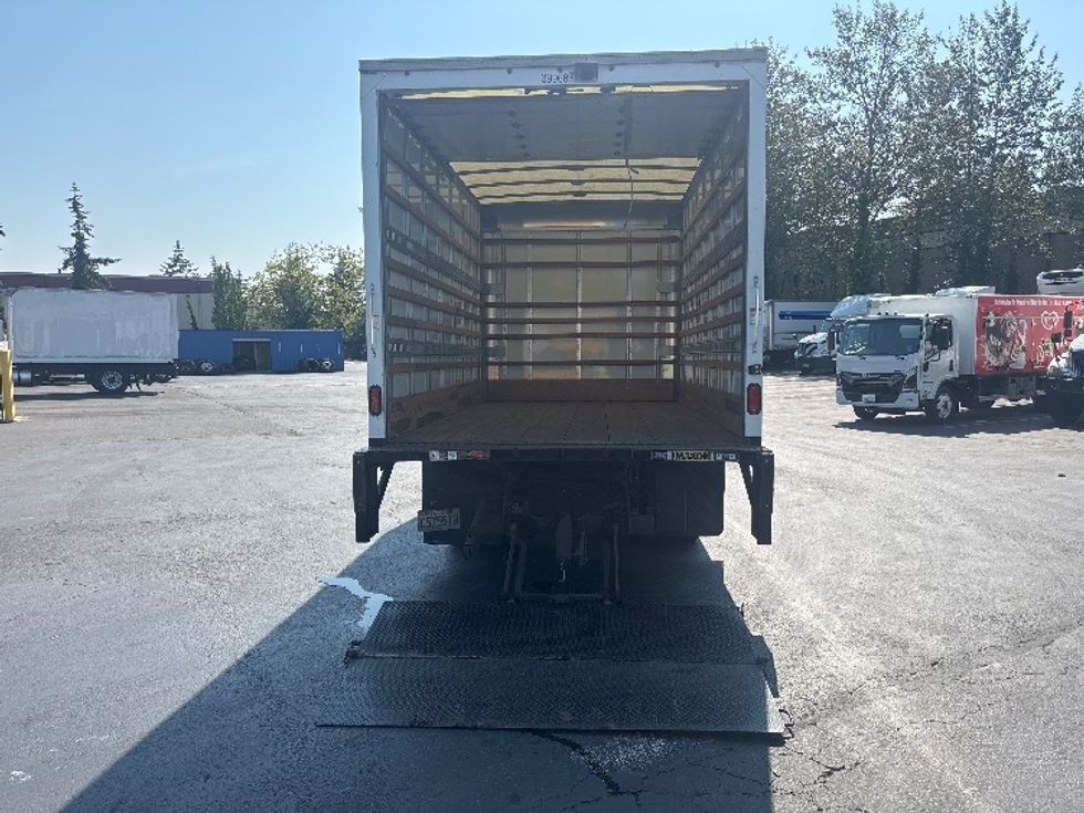 Light Duty Box Truck-Light and Medium Duty Trucks-Isuzu-2022-NPR-Kent-WA-54,927\n\t\tmiles-$ 53,750 - Image 9
