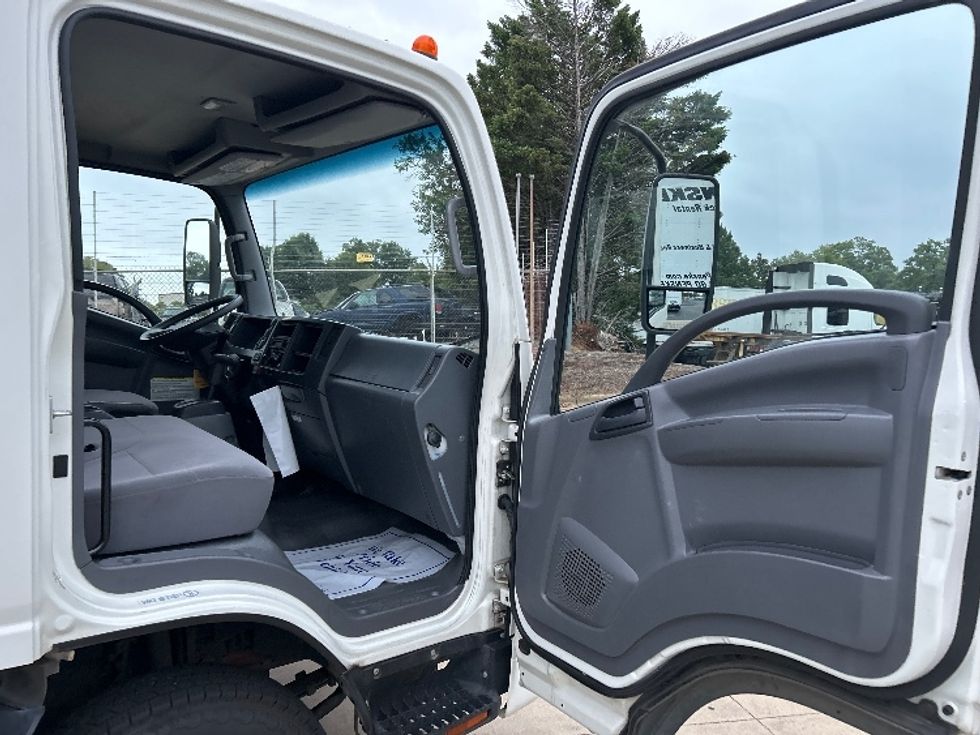 Light Duty Box Truck-Light and Medium Duty Trucks-Isuzu-2022-NPR-Ladson-SC-172,026\n\t\tmiles-$ 30,250 - Image 20