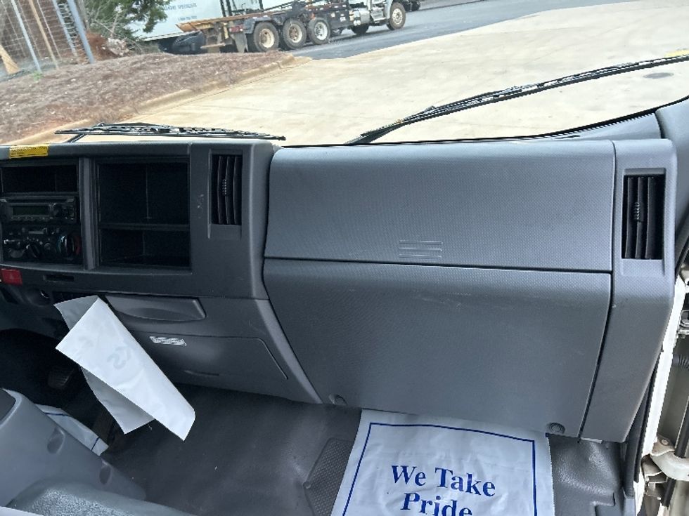 Light Duty Box Truck-Light and Medium Duty Trucks-Isuzu-2022-NPR-Ladson-SC-172,026\n\t\tmiles-$ 30,250 - Image 21