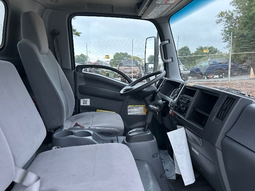 Light Duty Box Truck-Light and Medium Duty Trucks-Isuzu-2022-NPR-Ladson-SC-172,026\n\t\tmiles-$ 30,250 - Image 22